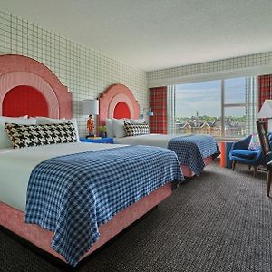 Graduate Queen Room Two Queen Beds